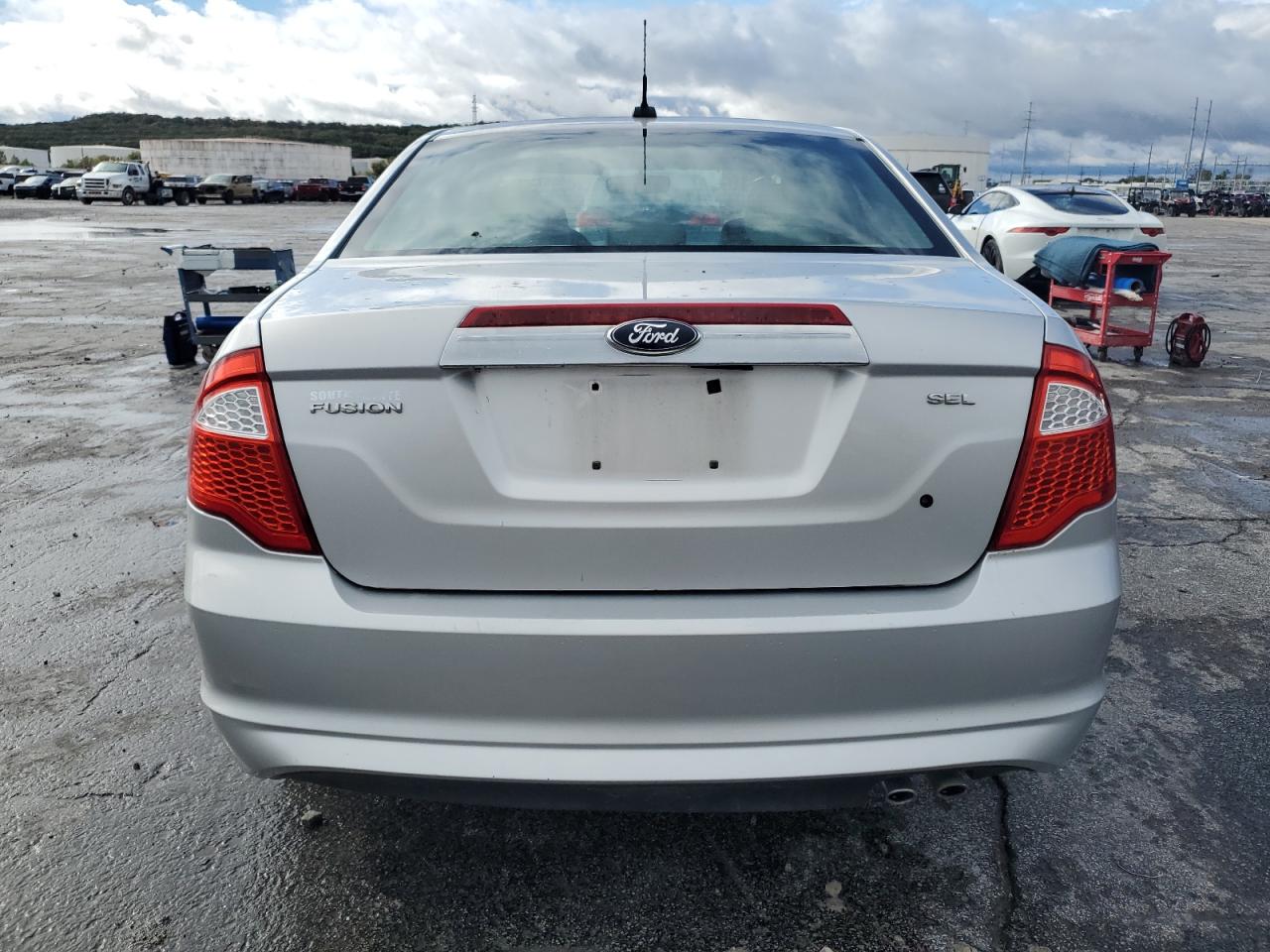 Ford Fusion Sel Image 6