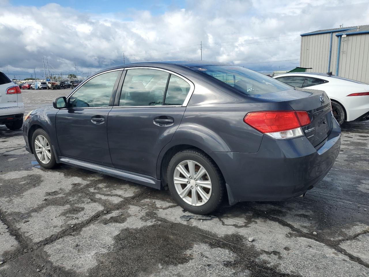 Subaru Legacy 2.5i Premium Image 9