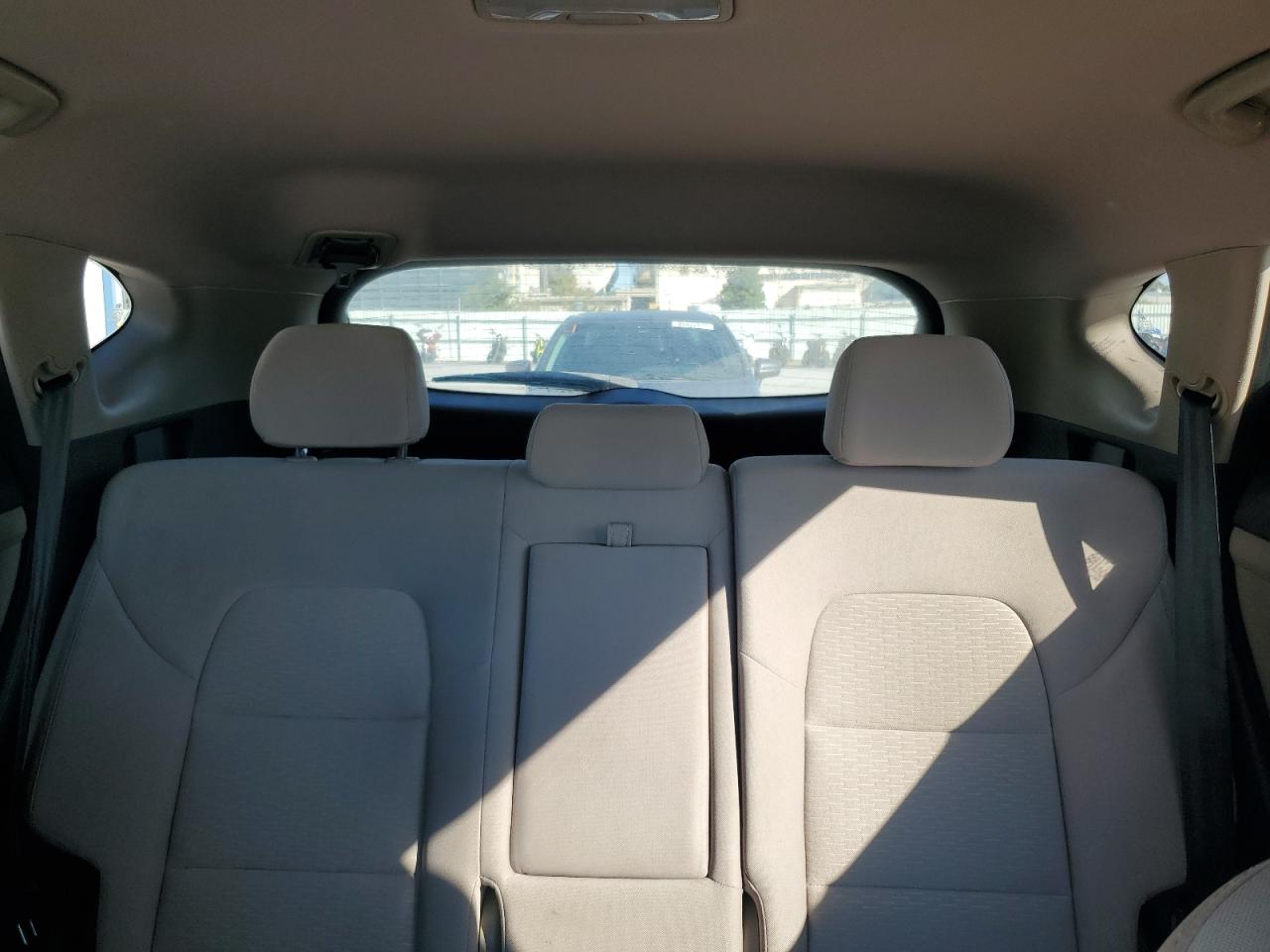 Hyundai TUCSON Limited Image 4