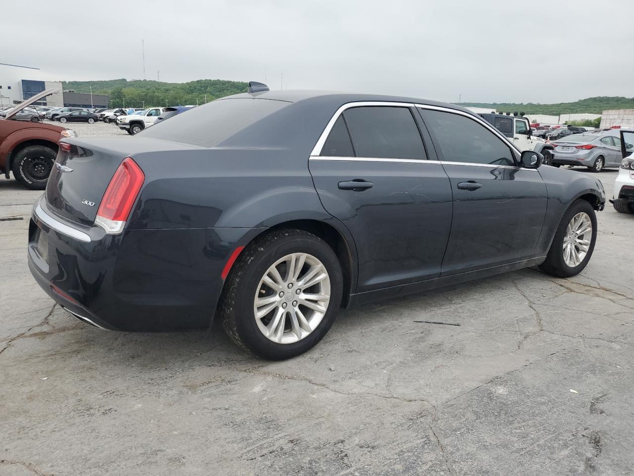 Chrysler 300 Touring Image 4