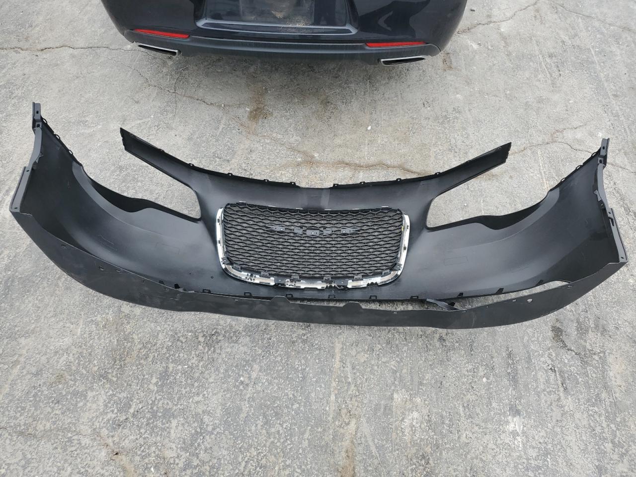 Chrysler 300 Touring Image 11