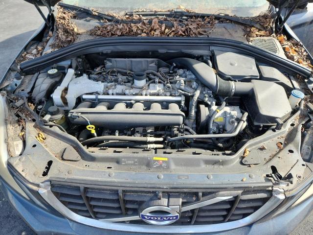 Volvo XC60 T6 Image 12