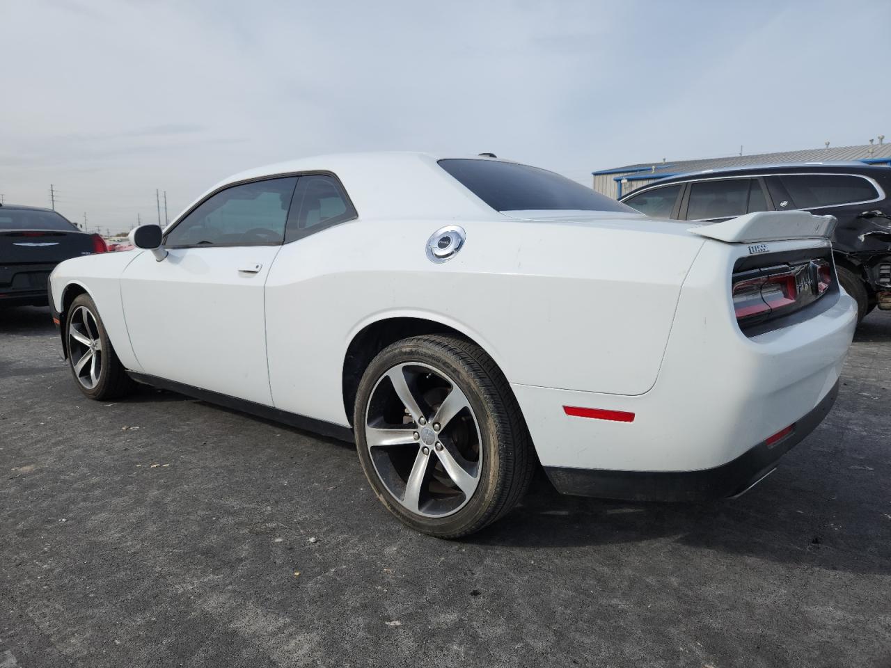 Dodge Challenger Sxt Image 7