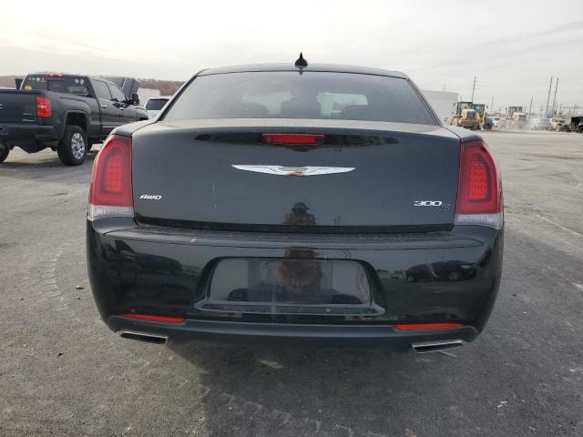 Chrysler 300 S Image 9