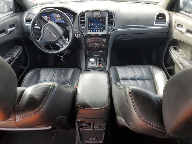 Chrysler 300 S Image 8