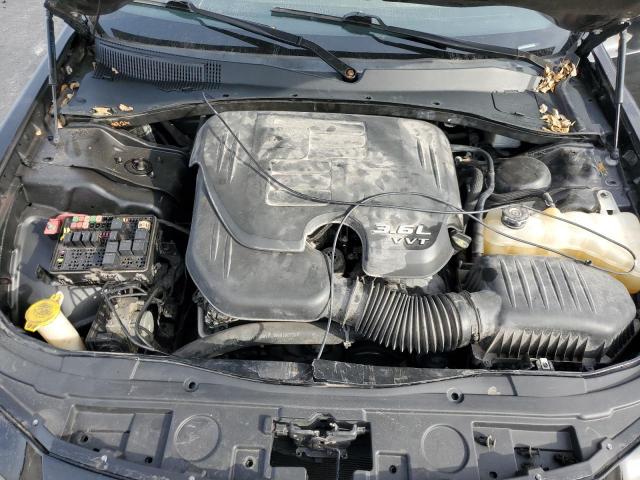 Chrysler 300 S Image 11