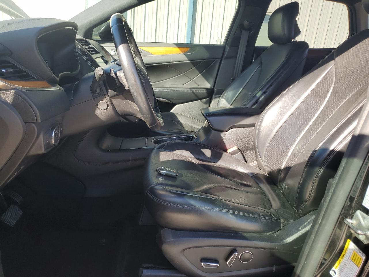 Lincoln MKC Reserve Image 3