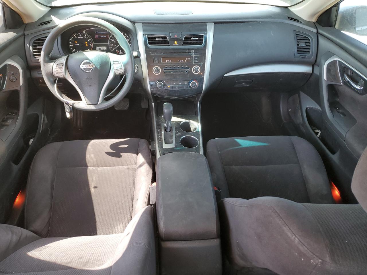 Nissan Altima 2.5 Image 9