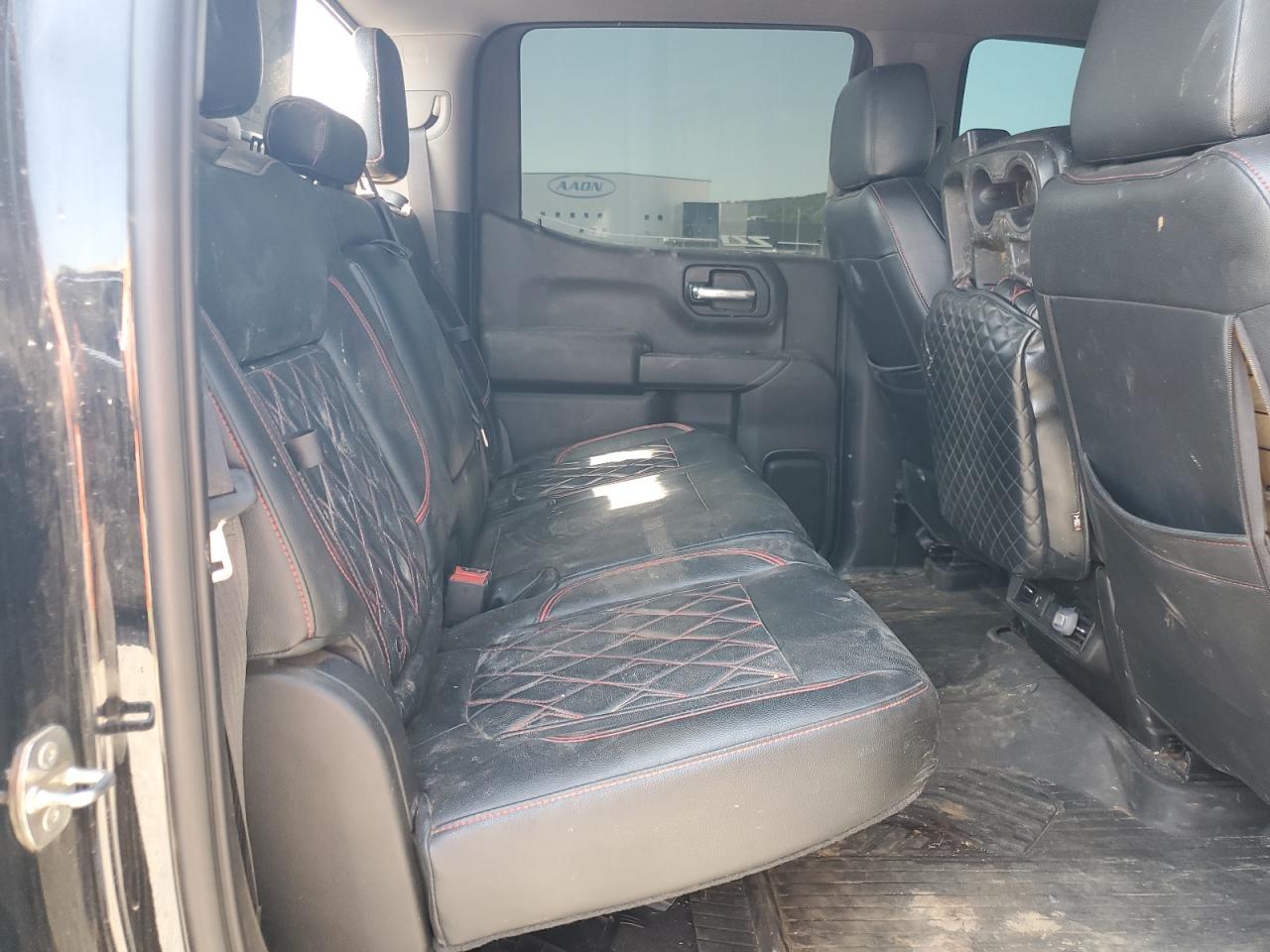 Chevrolet Silverado Image 7