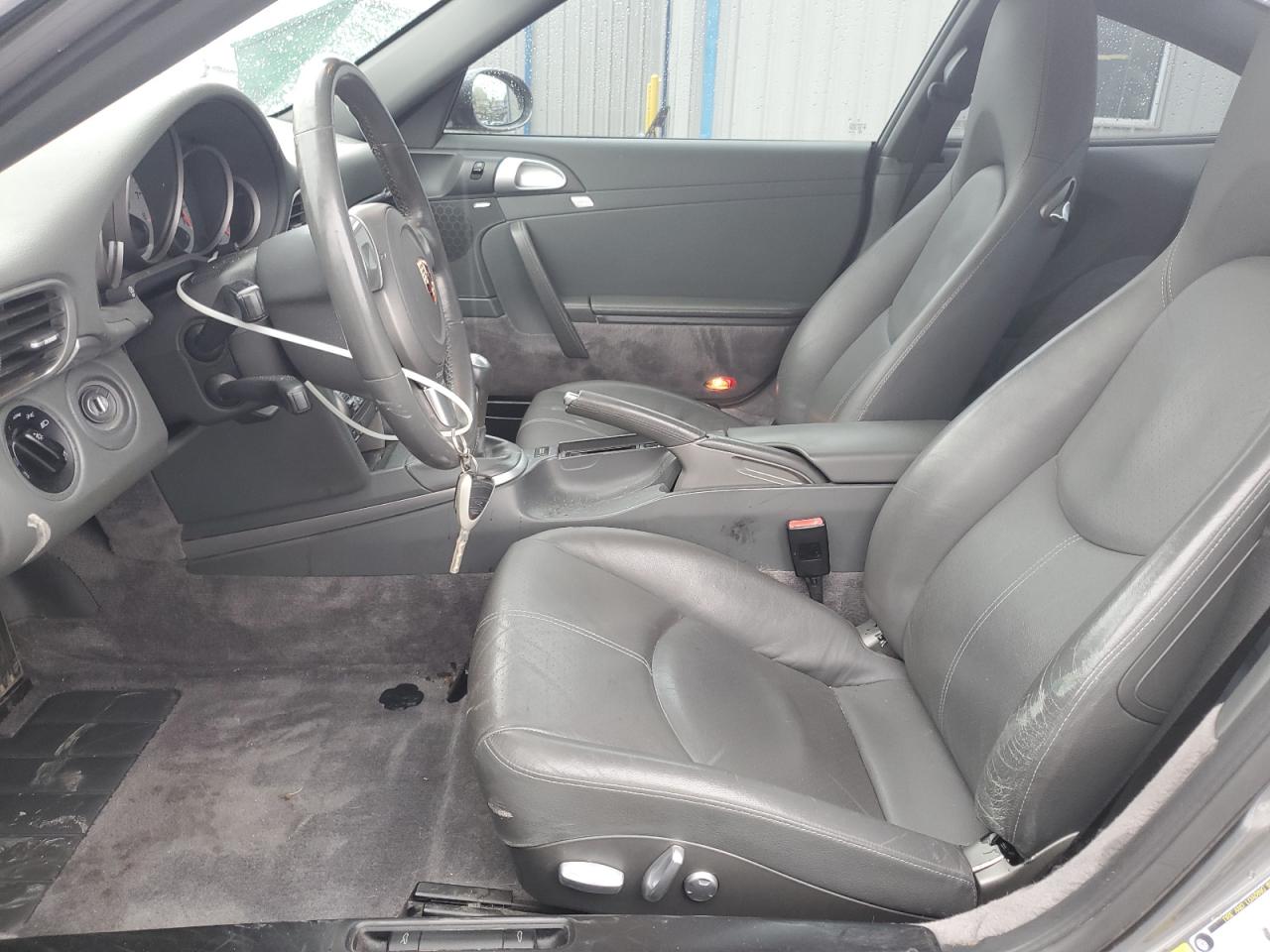 Porsche 911 Carrera S Image 8