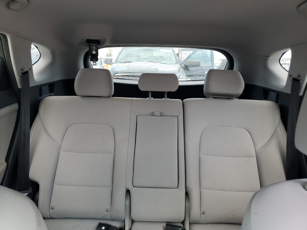 Hyundai TUCSON Limited Image 2