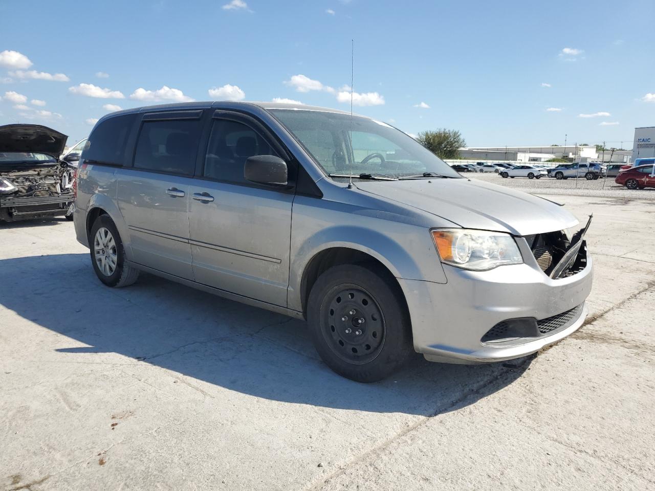 Dodge Caravan Se Image 9