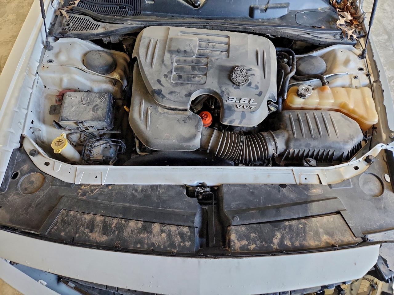 Dodge Challenger Sxt Image 10