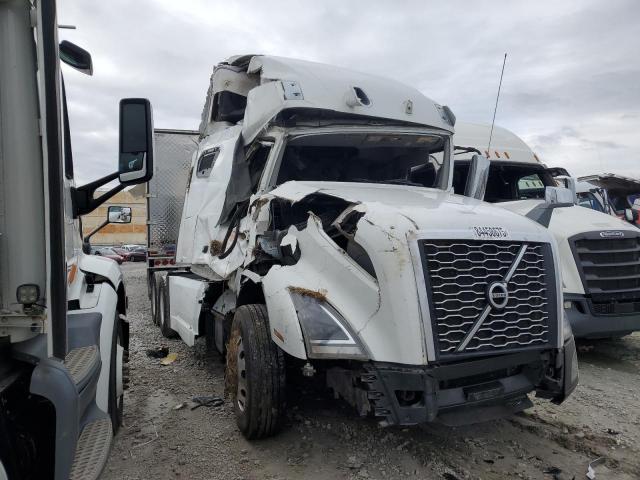  Salvage Volvo Vnl