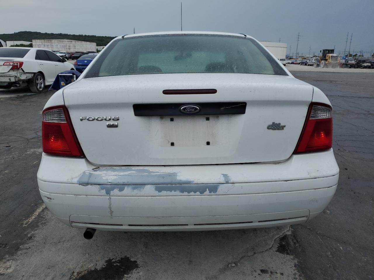 Ford Focus Zx4 Image 4