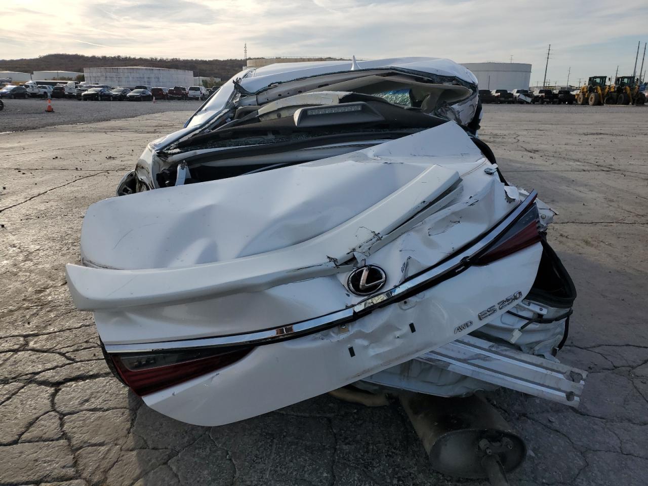 Lexus Es 250 Base Image 2