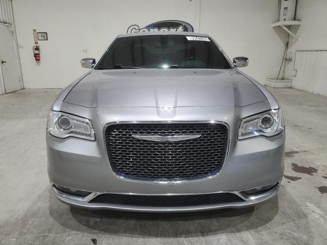 Chrysler 300 Limited Image 5