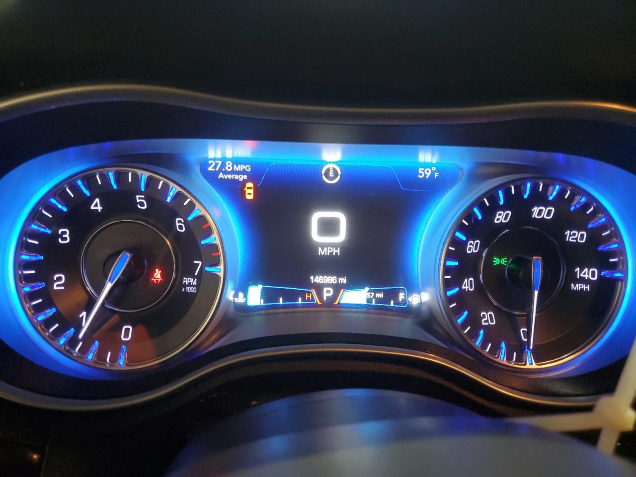 Chrysler 300 Limited Image 10