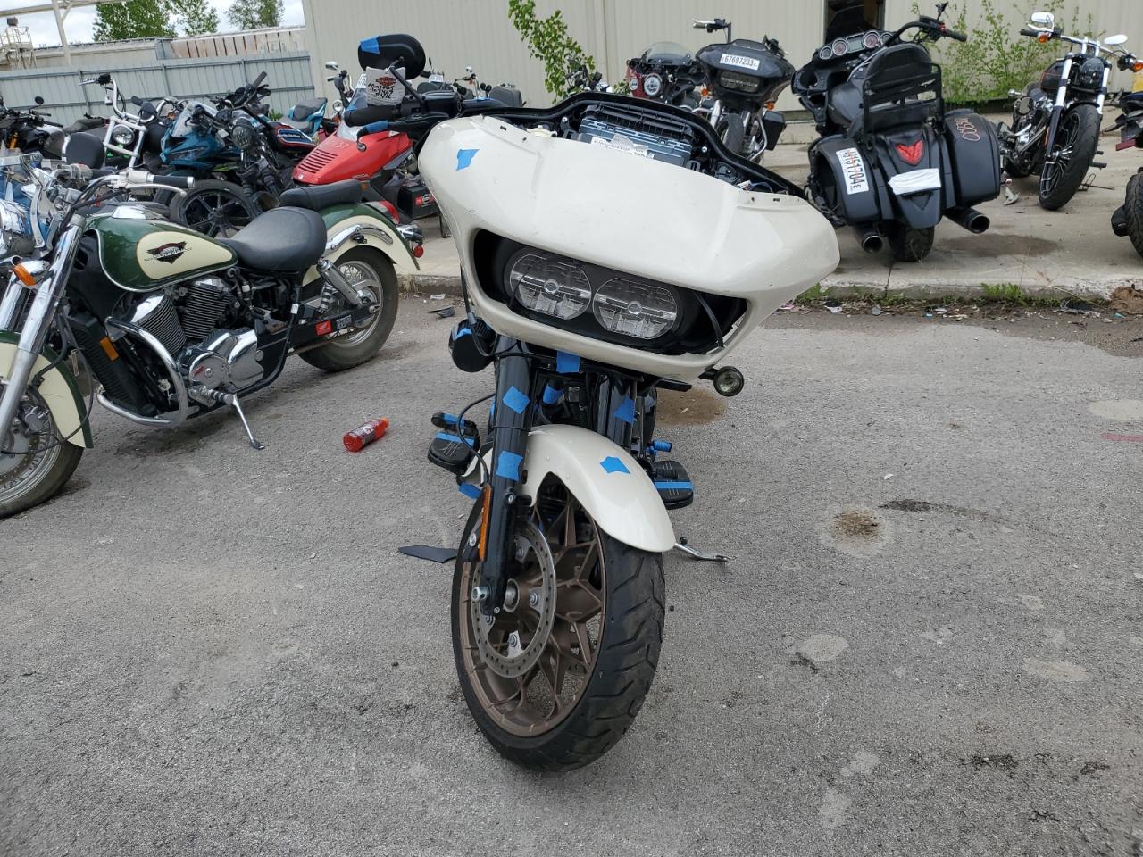 Harley-Davidson Fltrxst Image 2