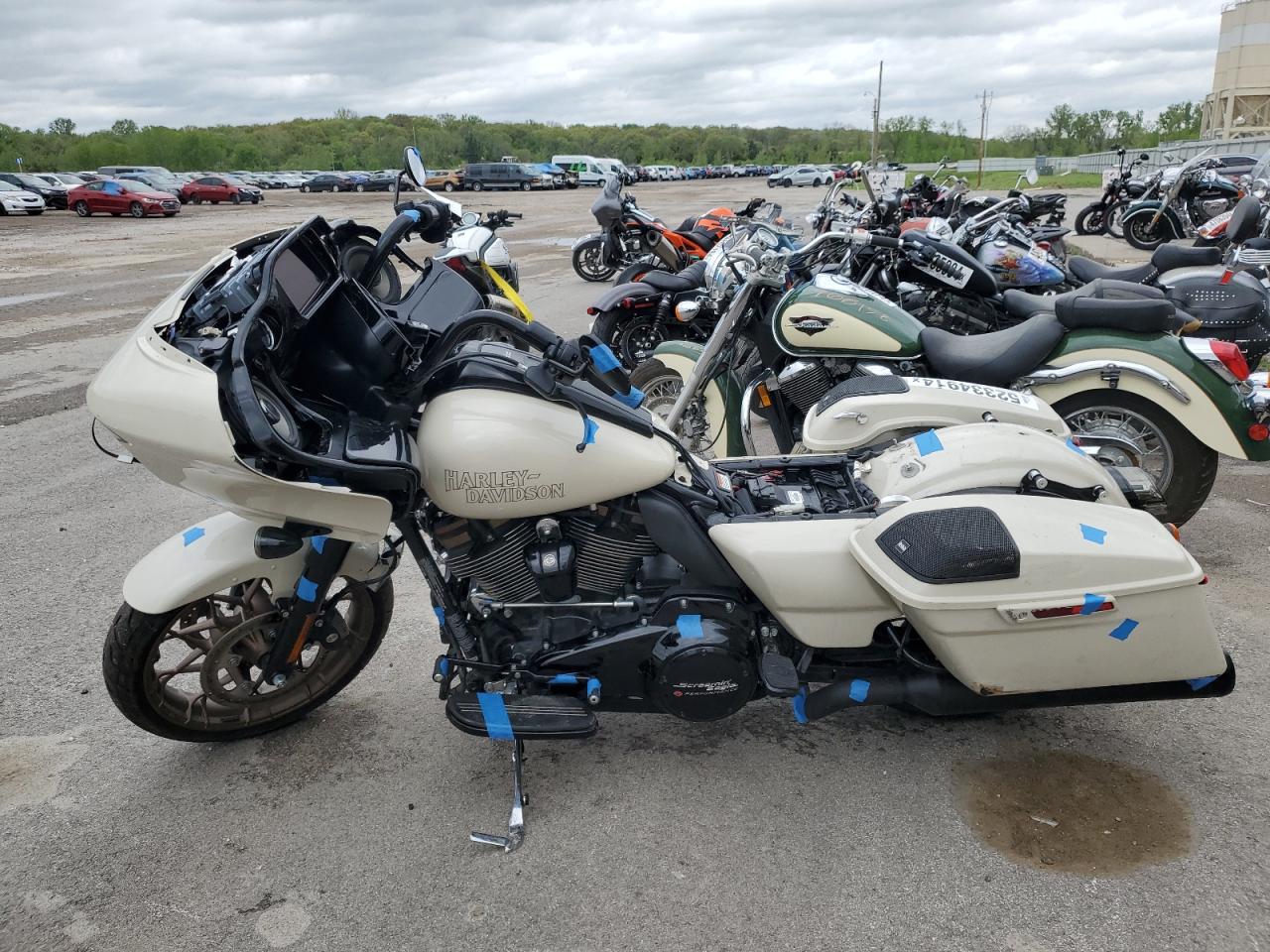 Harley-Davidson Fltrxst Image 6