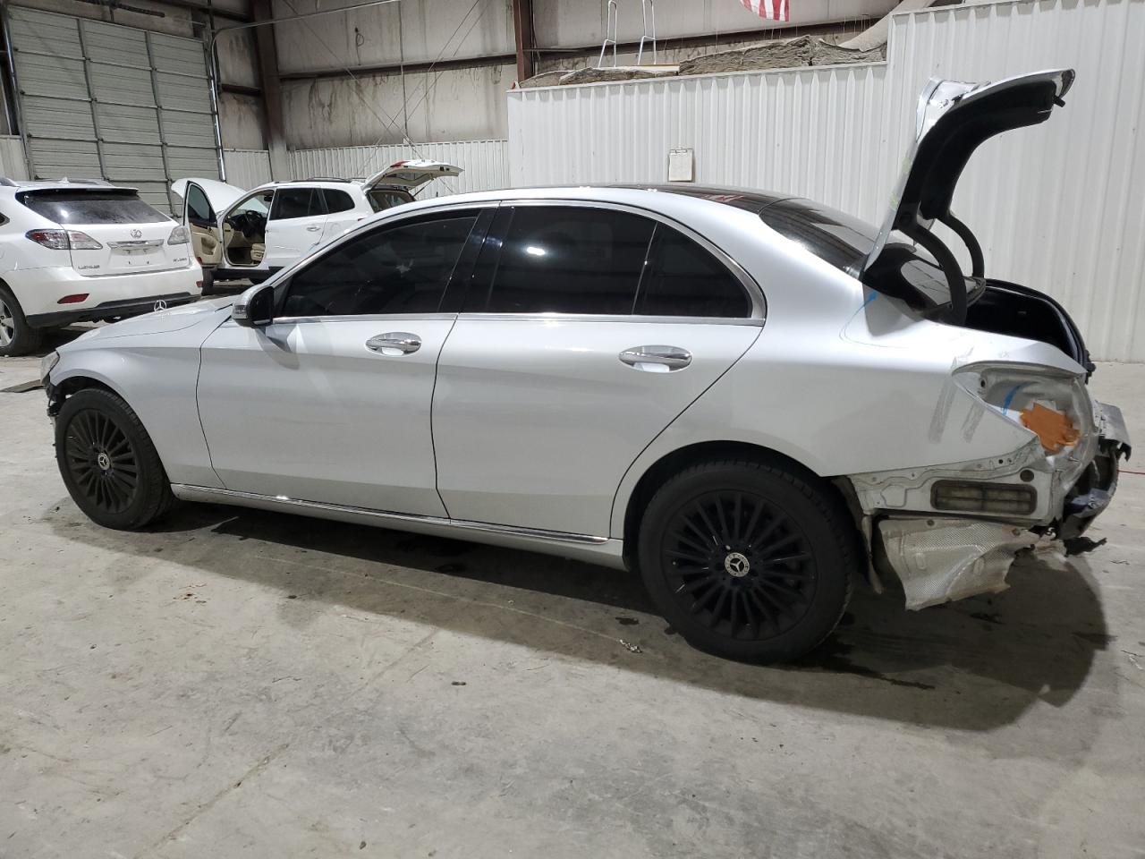 Mercedes-Benz C-Class 300 4matic Image 12