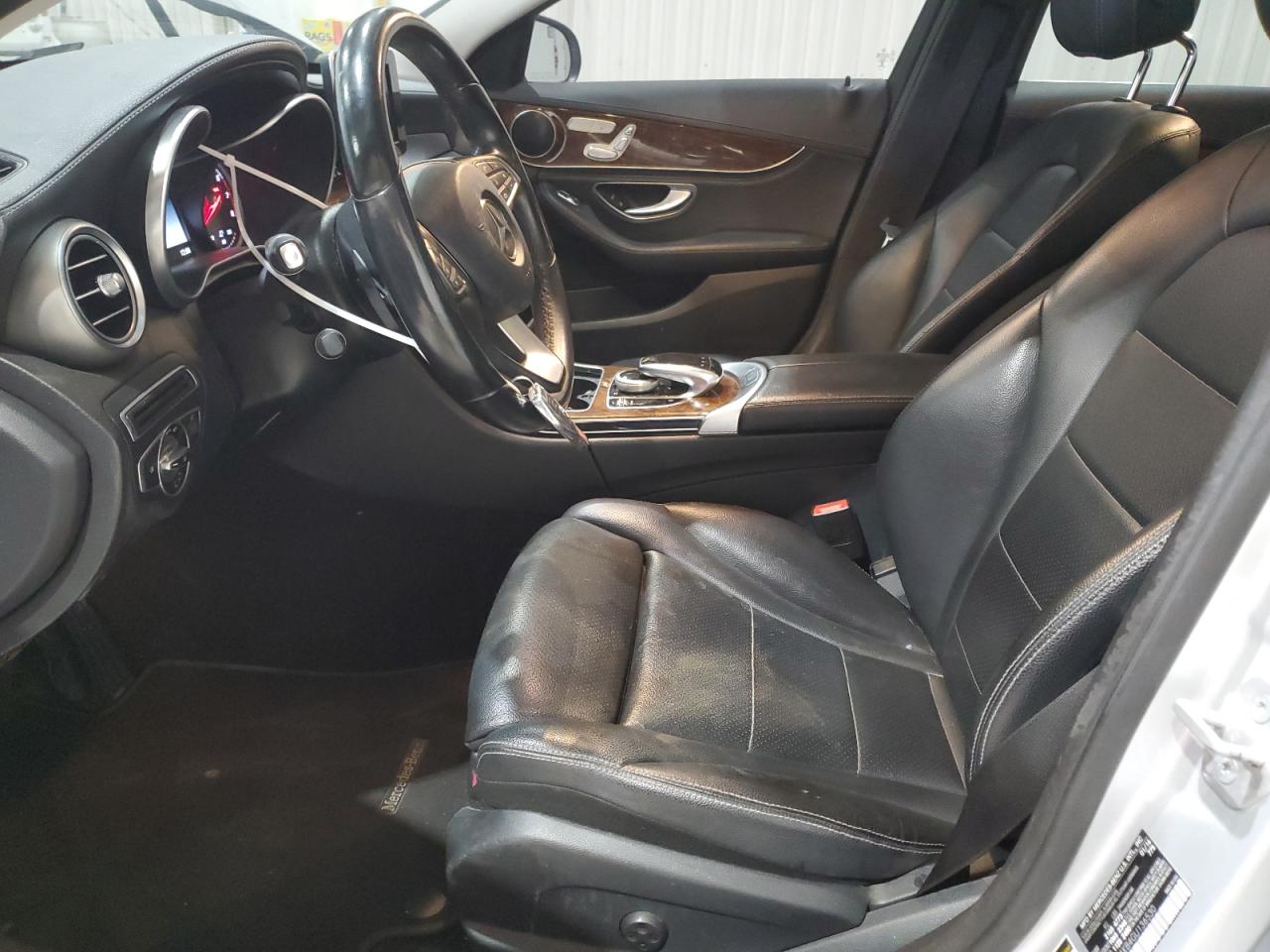 Mercedes-Benz C-Class 300 4matic Image 10