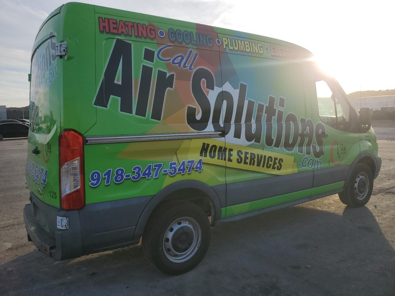 Ford Transit T-250 Image 3