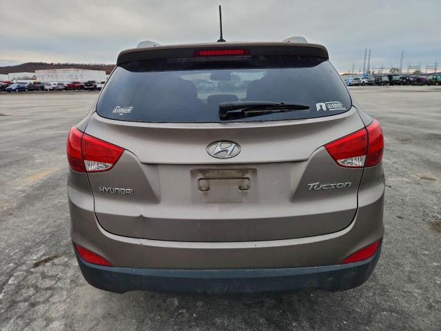 Hyundai TUCSON Gls Image 2
