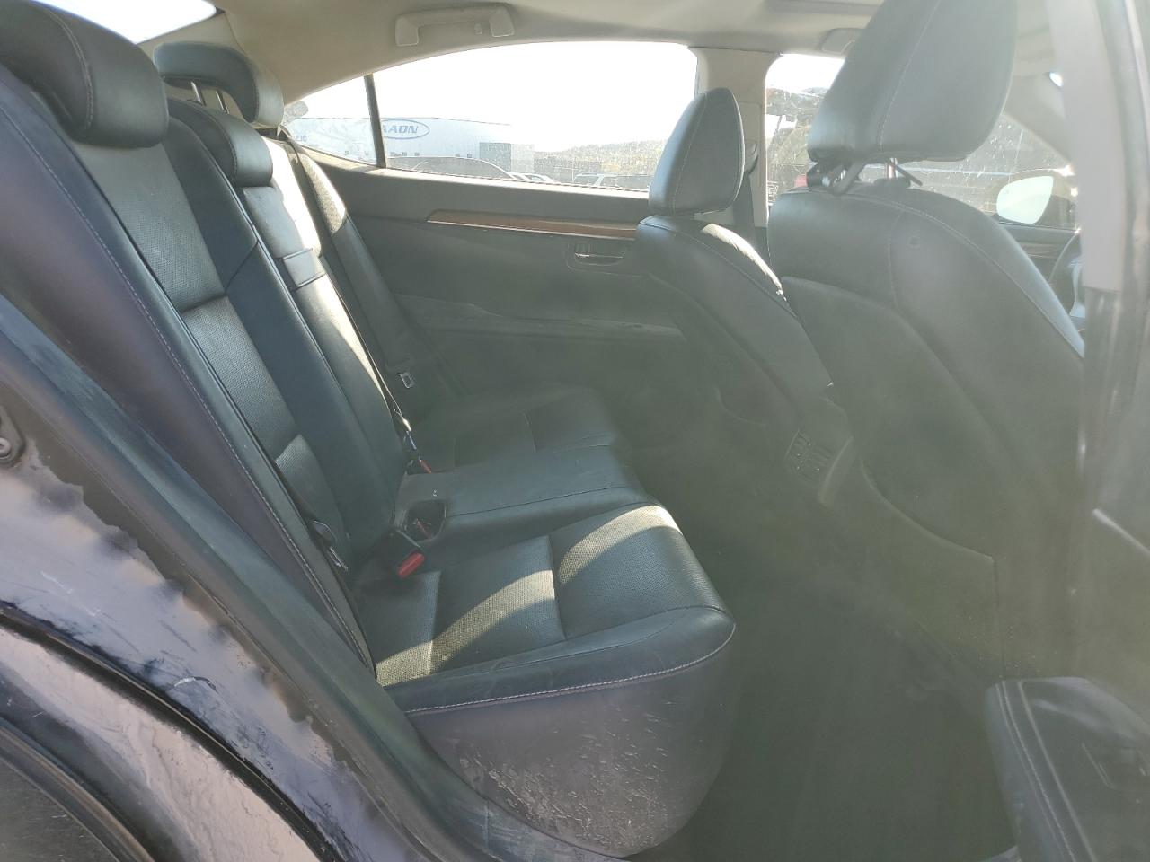 Lexus Es 300h Image 10