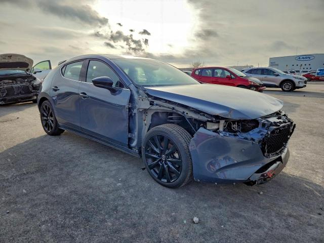 Mazda 3 Premium Plus Image 12