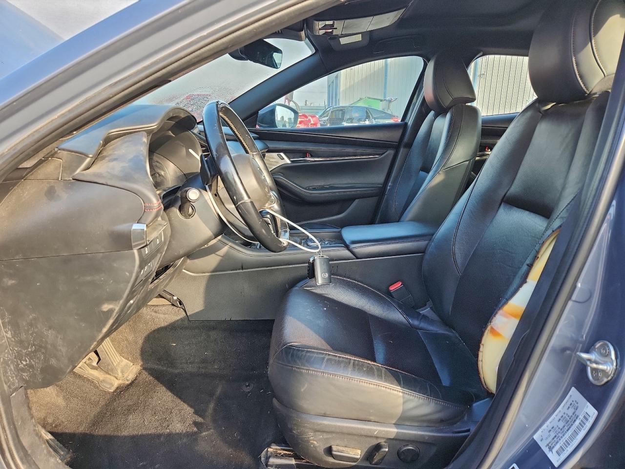 Mazda 3 Premium Plus Image 3