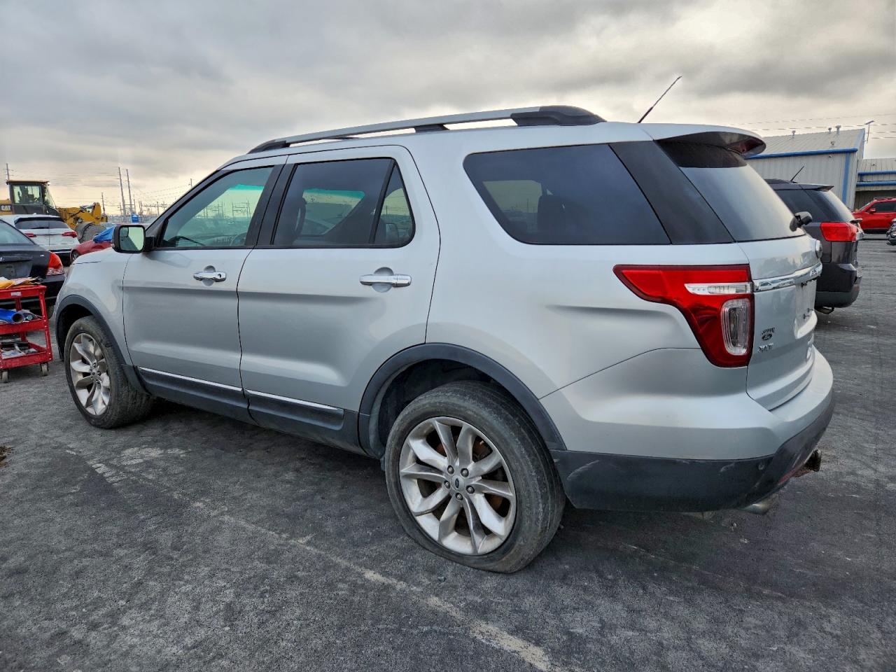 Ford Explorer Xlt Image 2