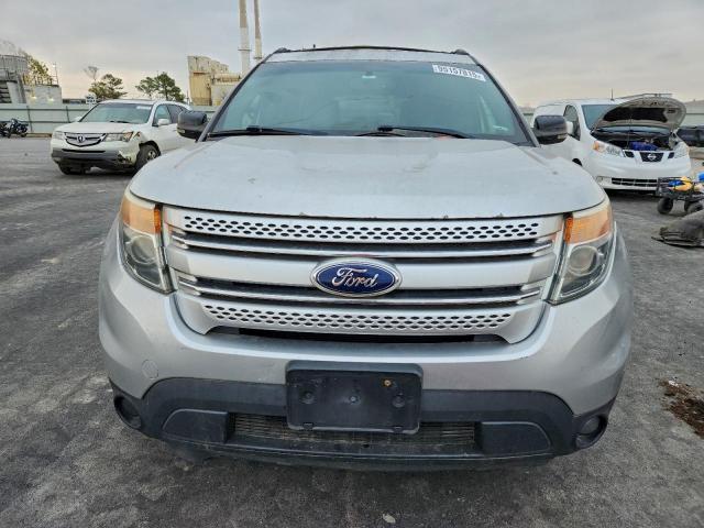 Ford Explorer Xlt Image 7