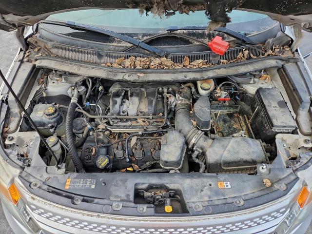 Ford Explorer Xlt Image 10