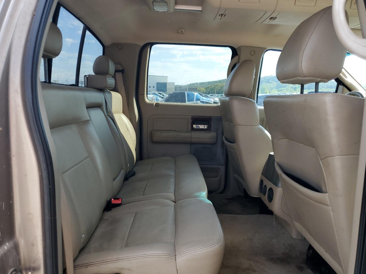 Ford F-150 Supercrew Image 11