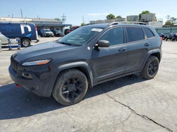  Salvage Jeep Cherokee