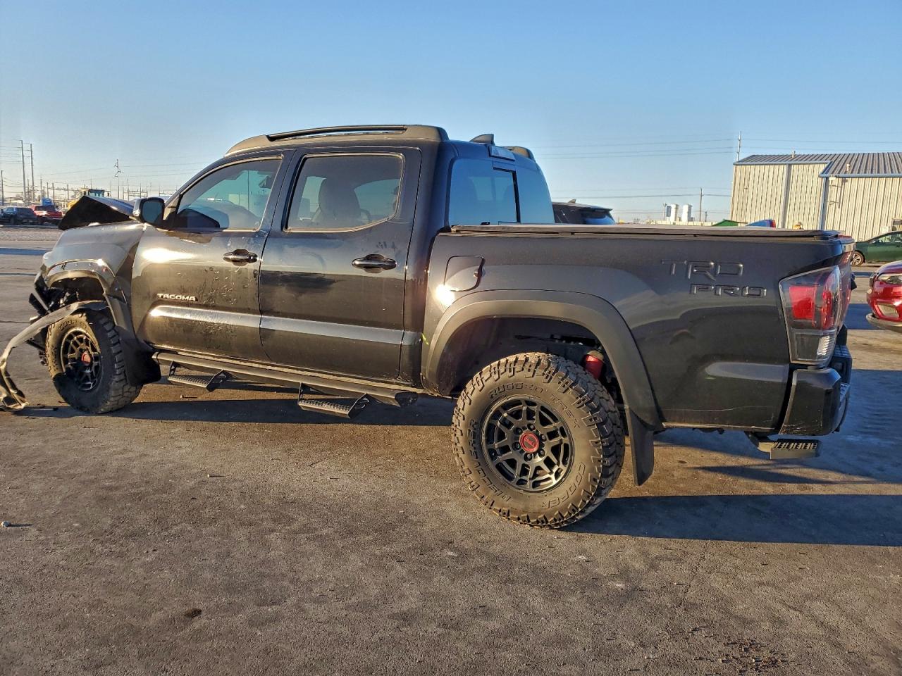 Toyota Tacoma Double Cab Image 2