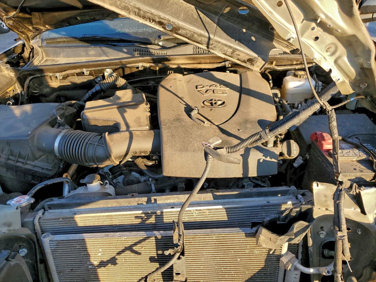 Toyota Tacoma Double Cab Image 10