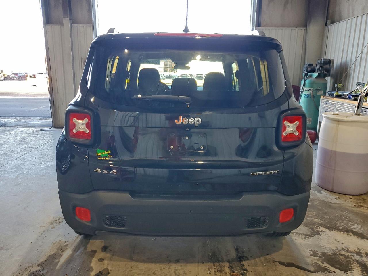 Jeep Renegade Sport Image 14