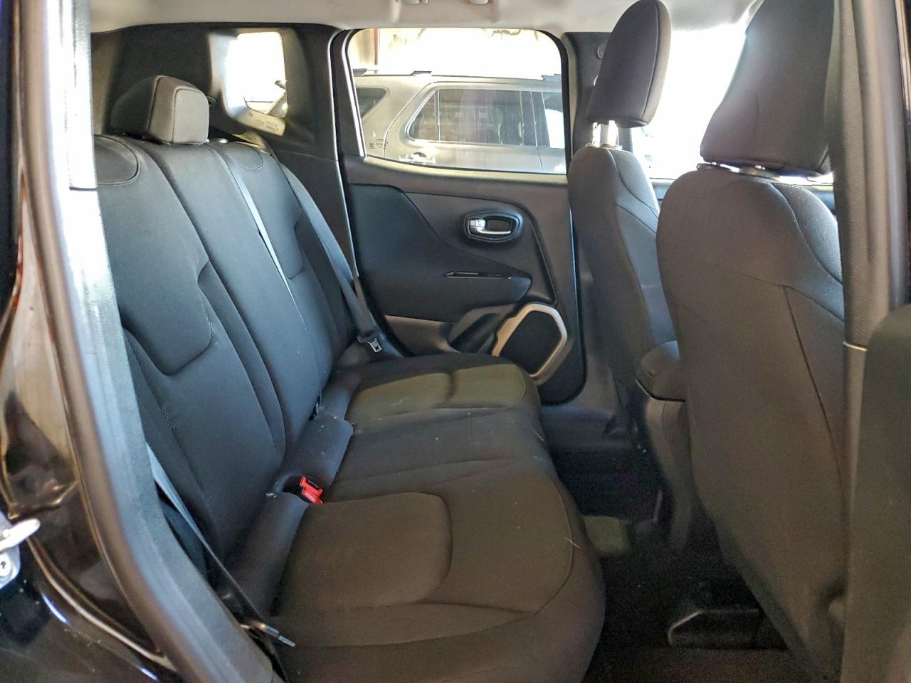 Jeep Renegade Sport Image 8