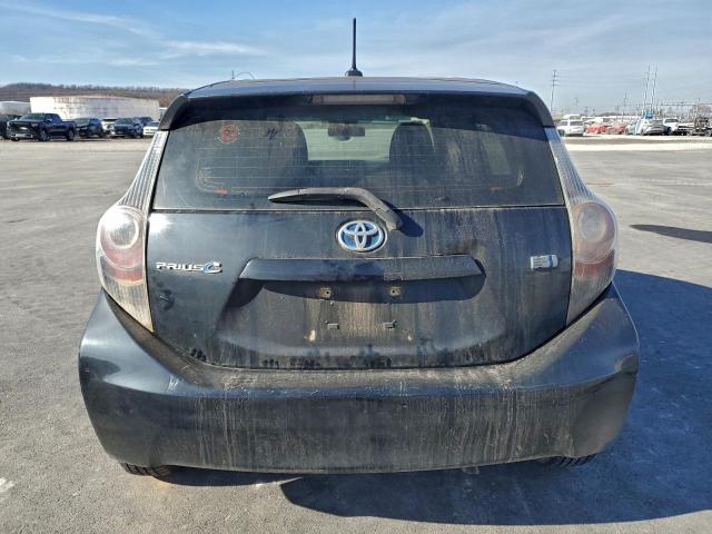 Toyota Prius Image 2