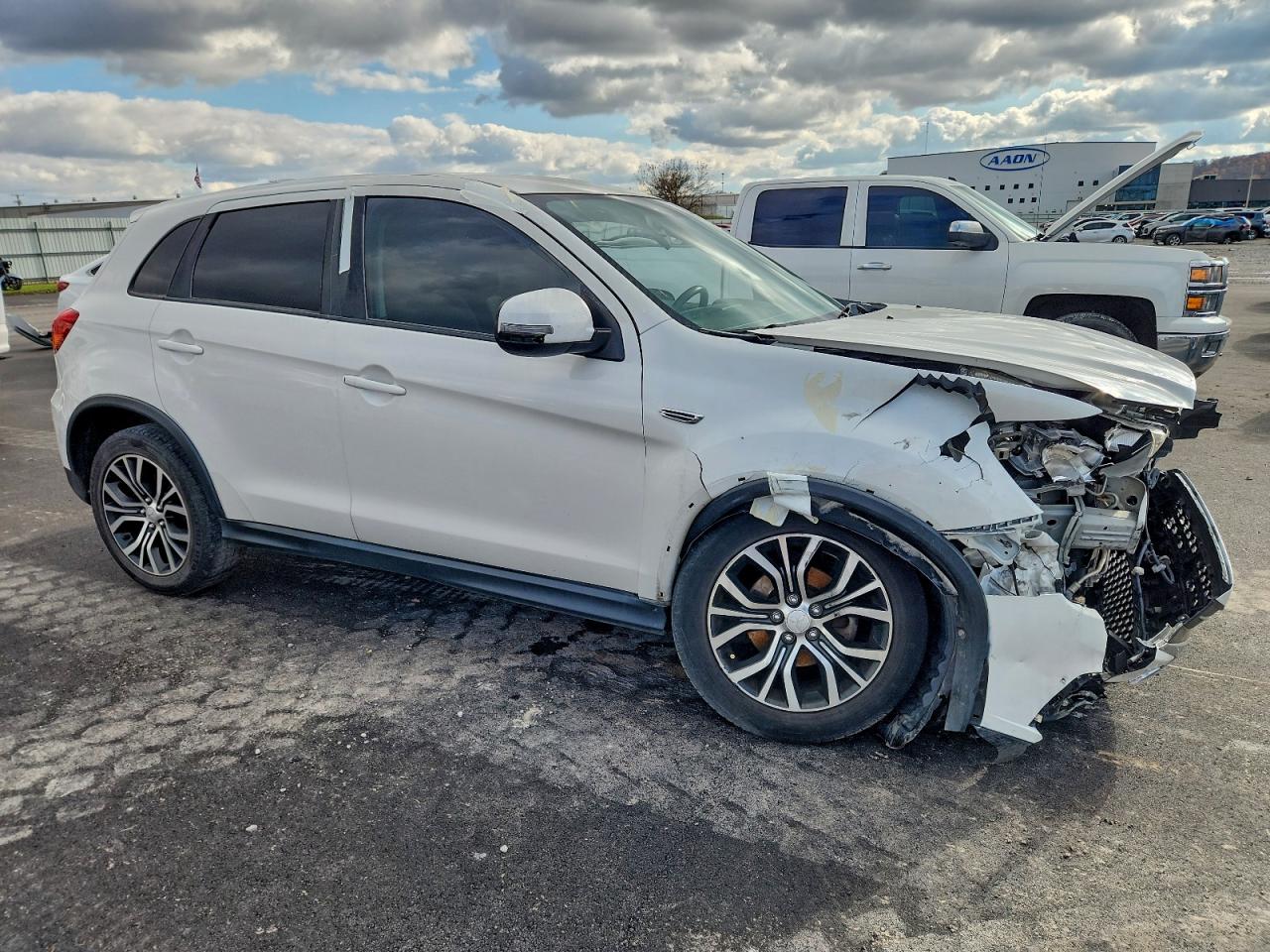 Mitsubishi Outlander Se Image 12