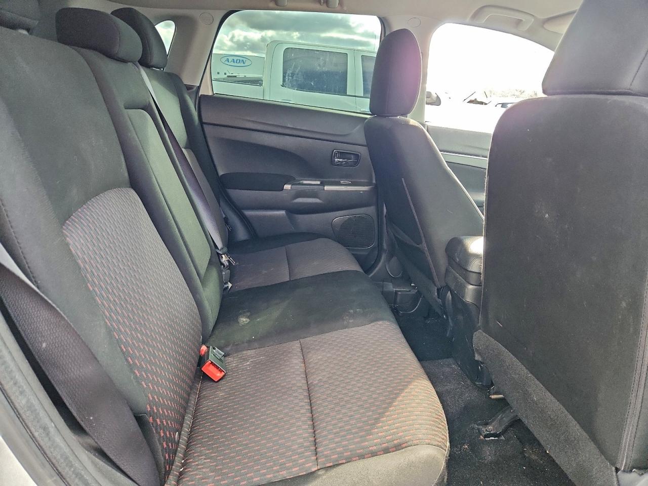 Mitsubishi Outlander Se Image 6