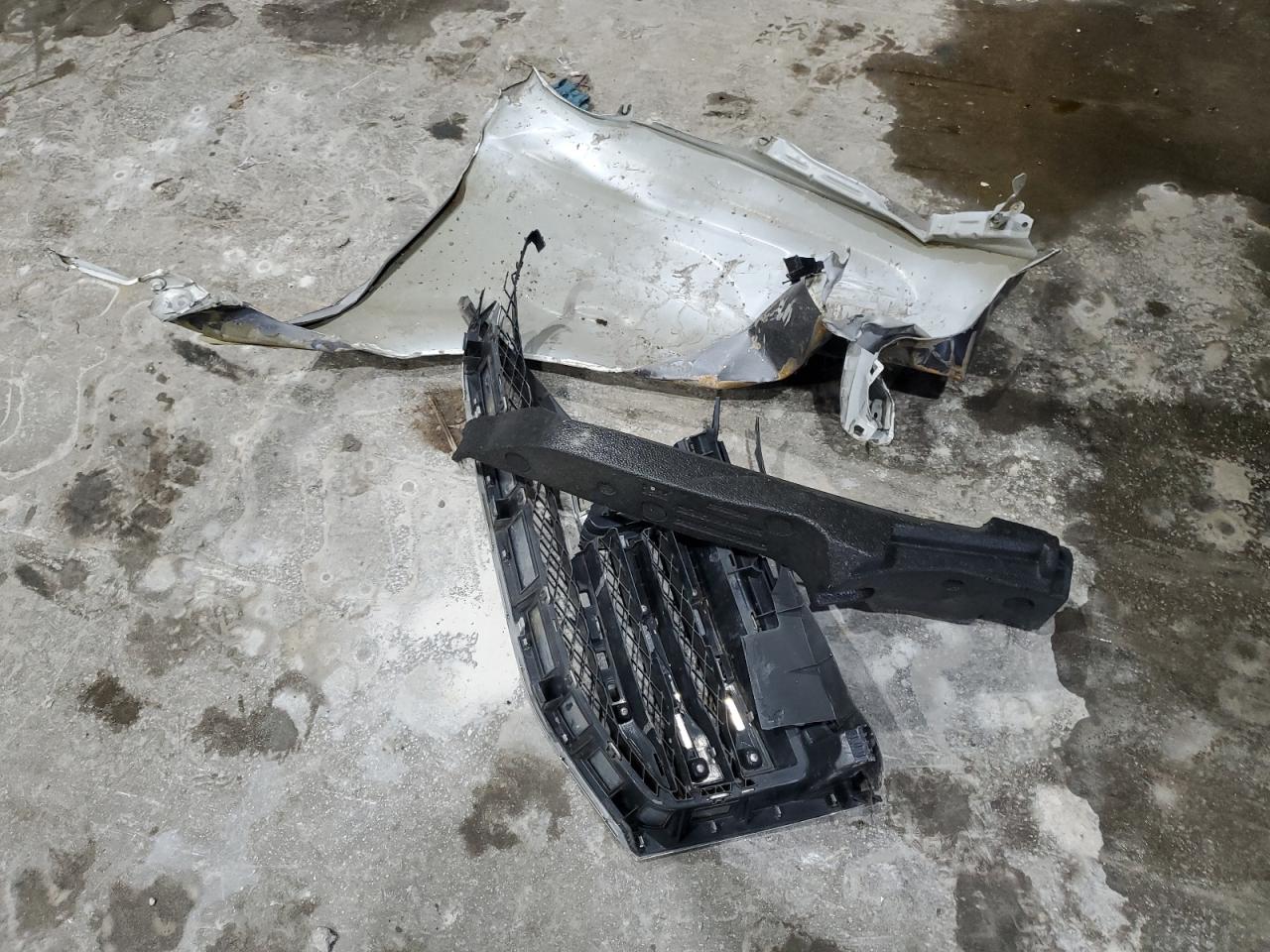 Honda Pilot Touring Image 3