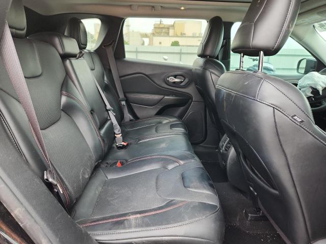 Jeep Cherokee Trailhawk Image 9