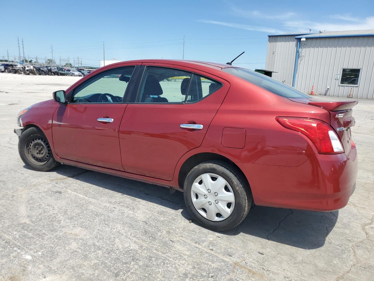 Nissan Versa S Image 2