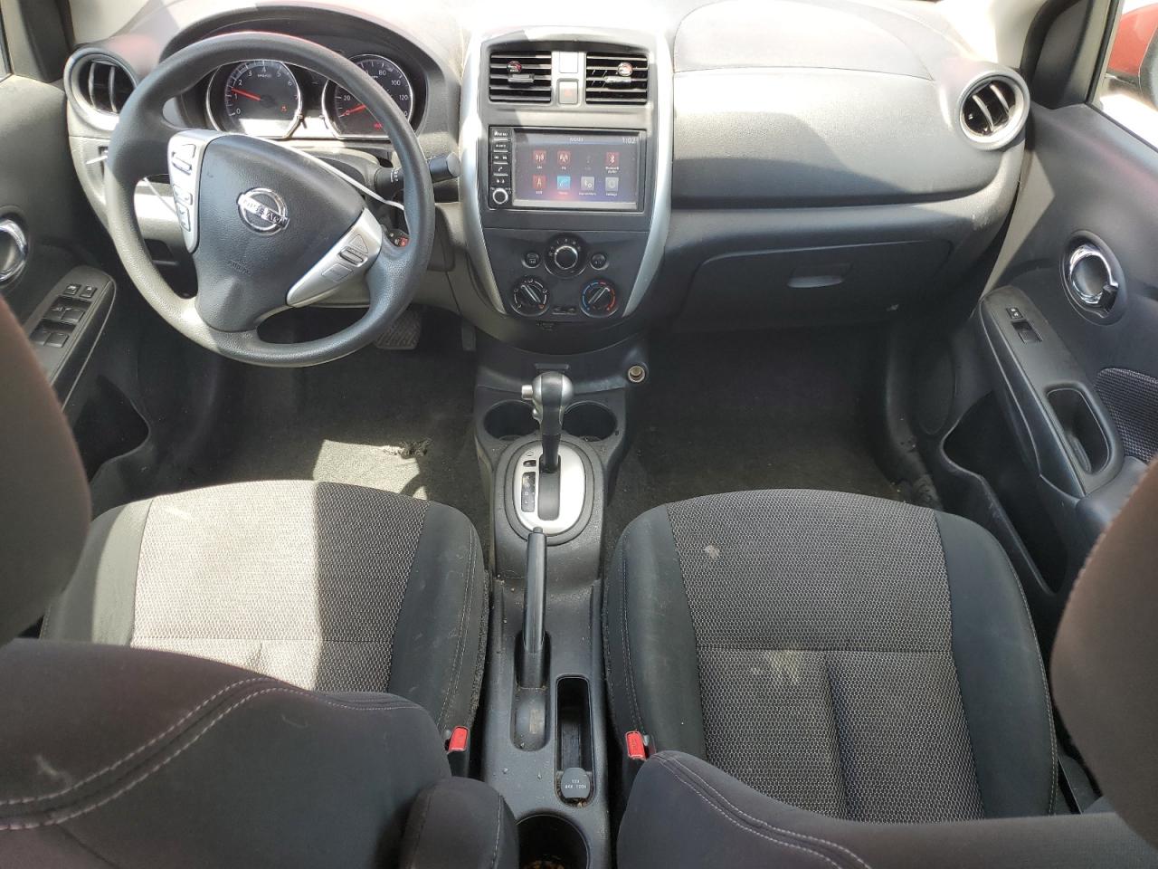 Nissan Versa S Image 13