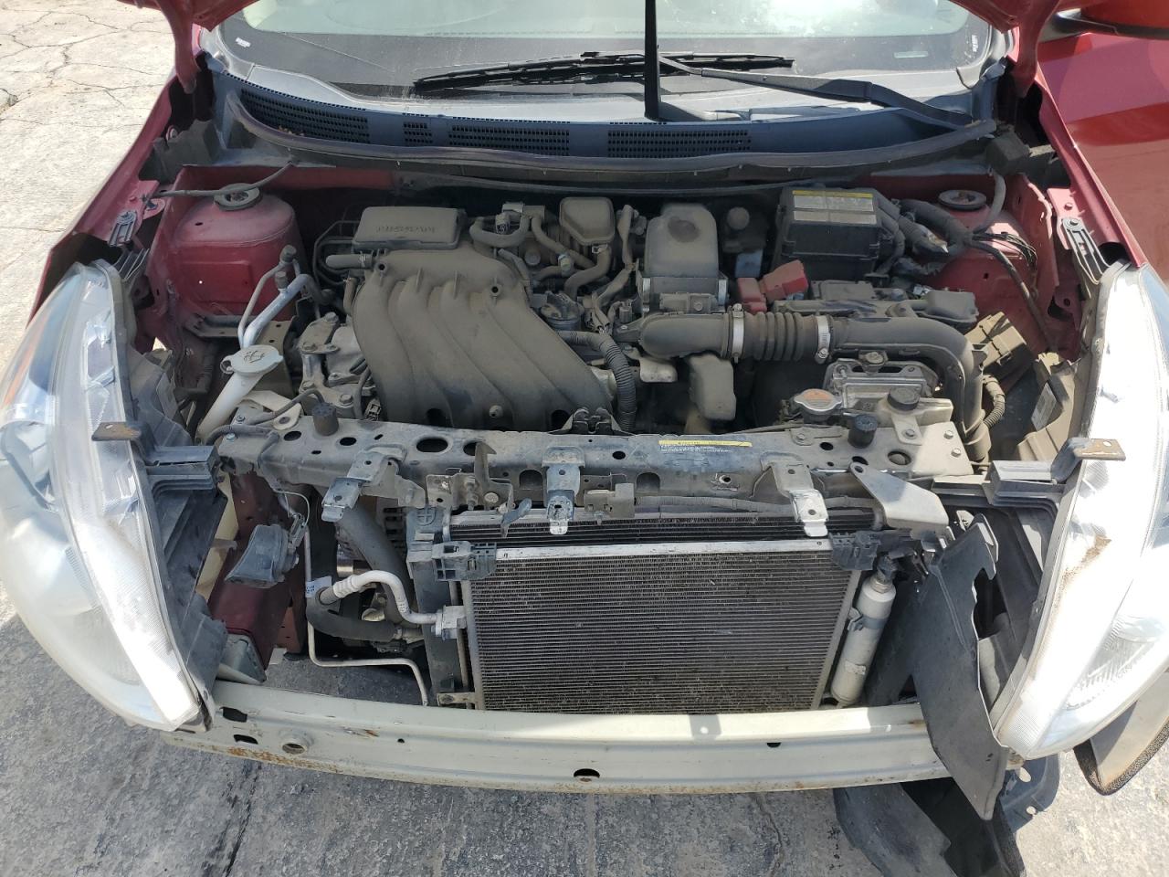 Nissan Versa S Image 11