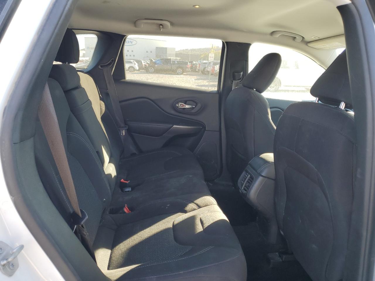 Jeep Grand Cherokee Latitude Image 6