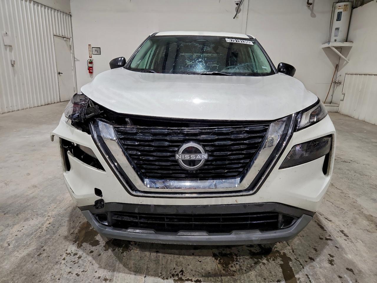 Nissan Rogue S Image 7